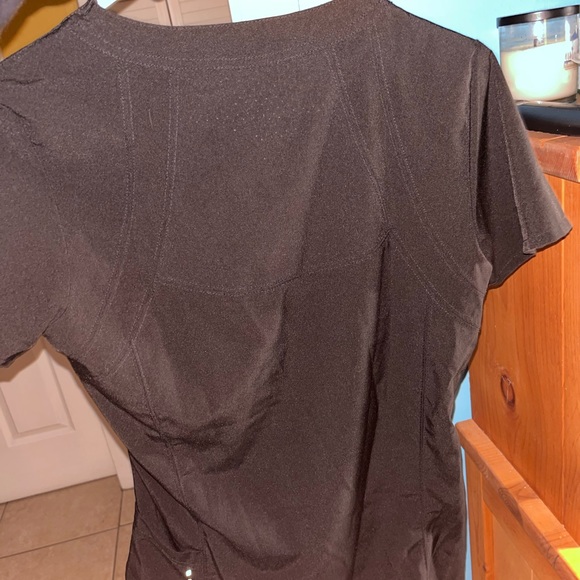 Barco One medical scrub, it is a small size message me if interested ! - Picture 4 of 5